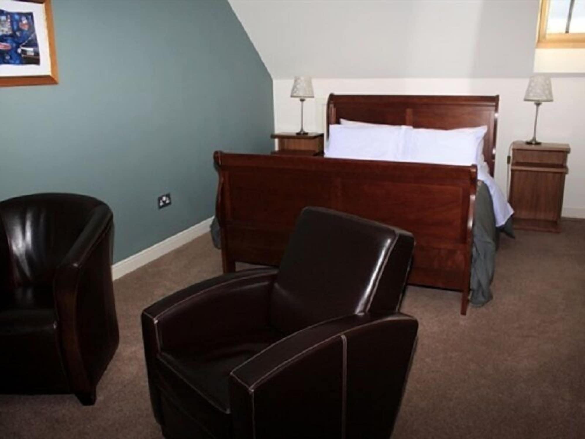 Ashtree House Hotel, Glasgow Airport & Пейзли Екстериор снимка