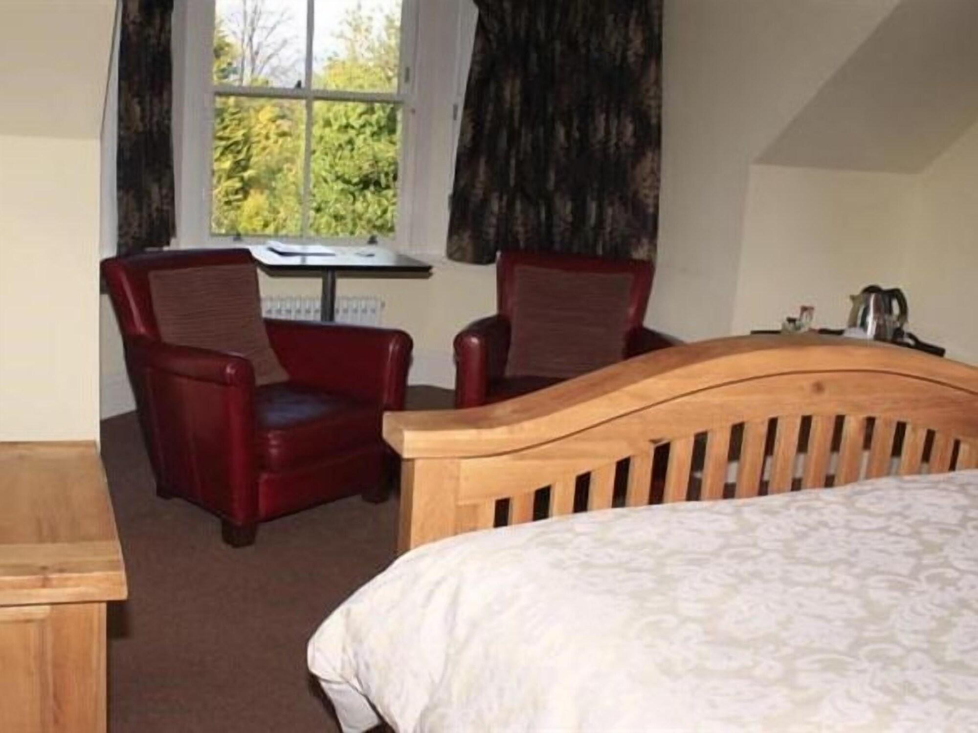 Ashtree House Hotel, Glasgow Airport & Пейзли Екстериор снимка